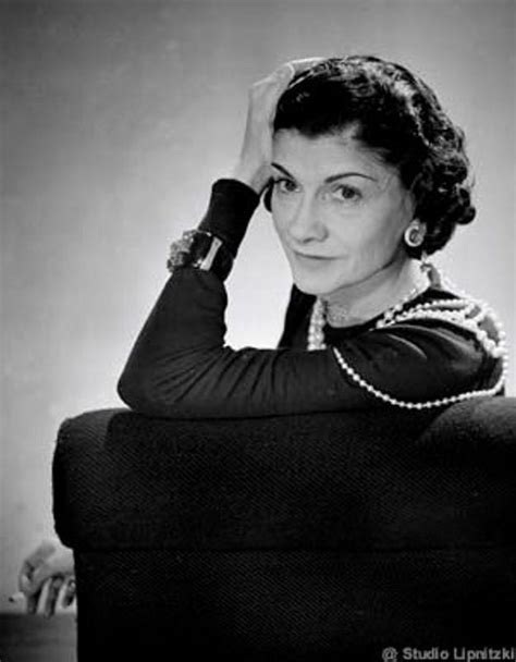 la biographie de coco chanel|coco chanel wikipedia.